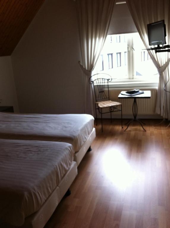Hotel-Restaurant Krabbendam Someren Rum bild