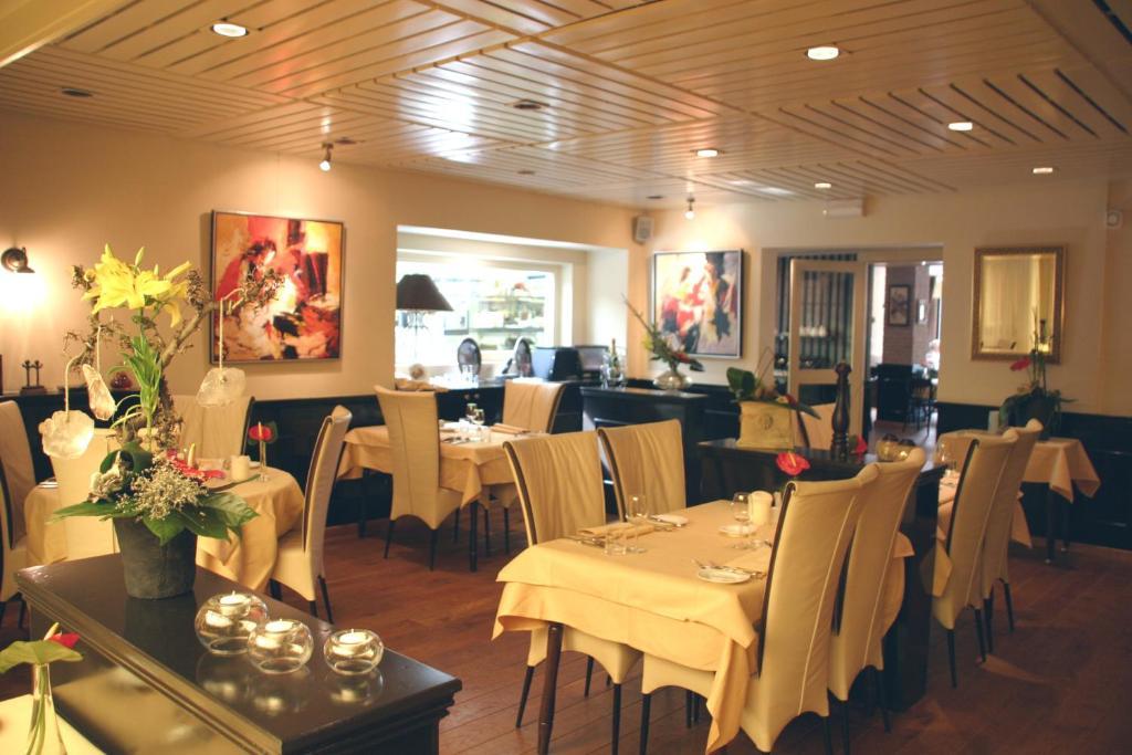 Hotel-Restaurant Krabbendam Someren Exteriör bild
